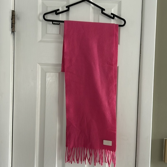 COACH WOOL/ CASHMERE BLEND MUFFLER FRINGE SCARF W COACH LEATHER PATCH - Picture 2 of 7